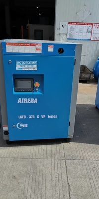 ضاغط حلزوني VSD محقون بالزيت نظام تحكم PLC ذكي ملموس